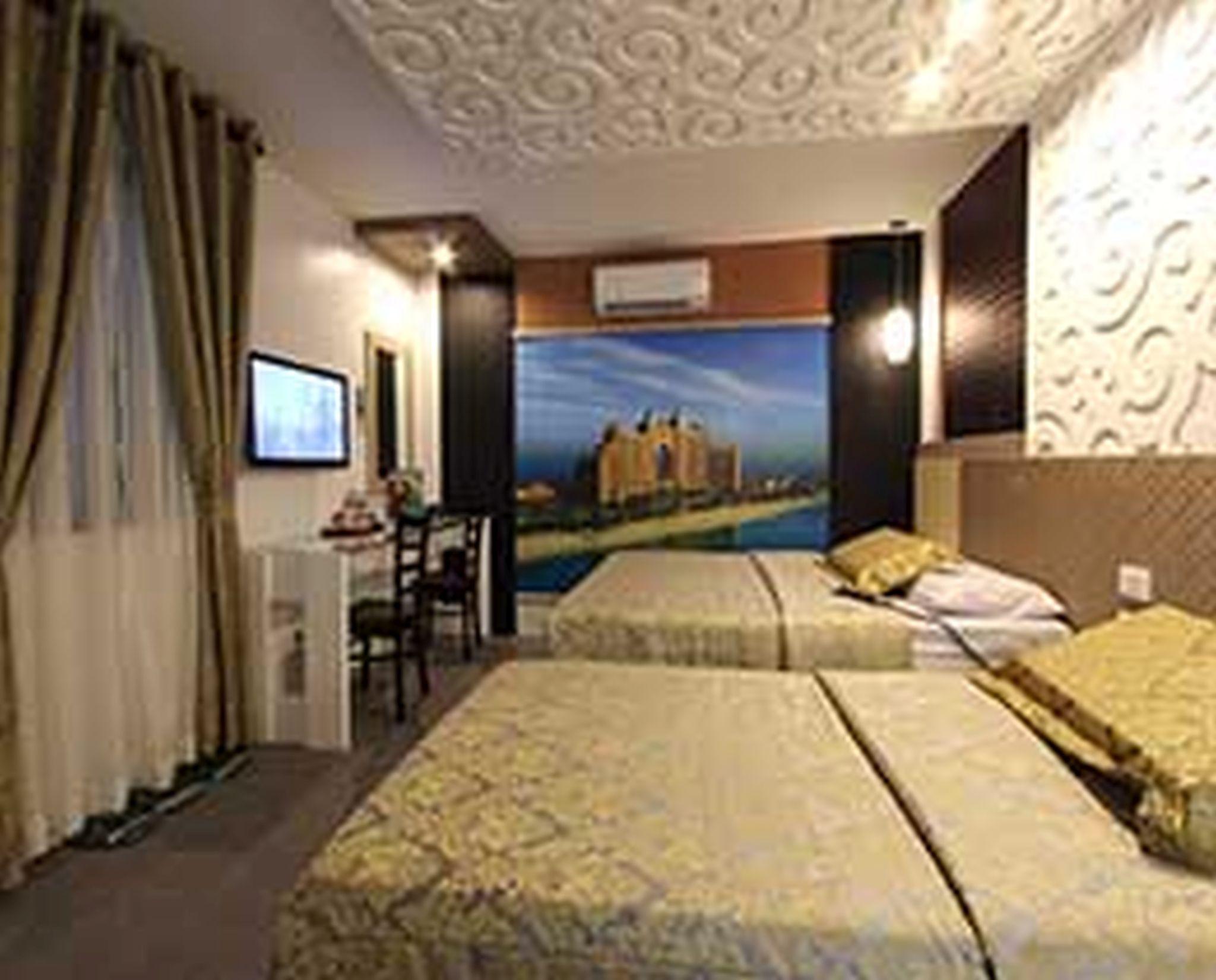 Eurotel Makati Макати Экстерьер фото